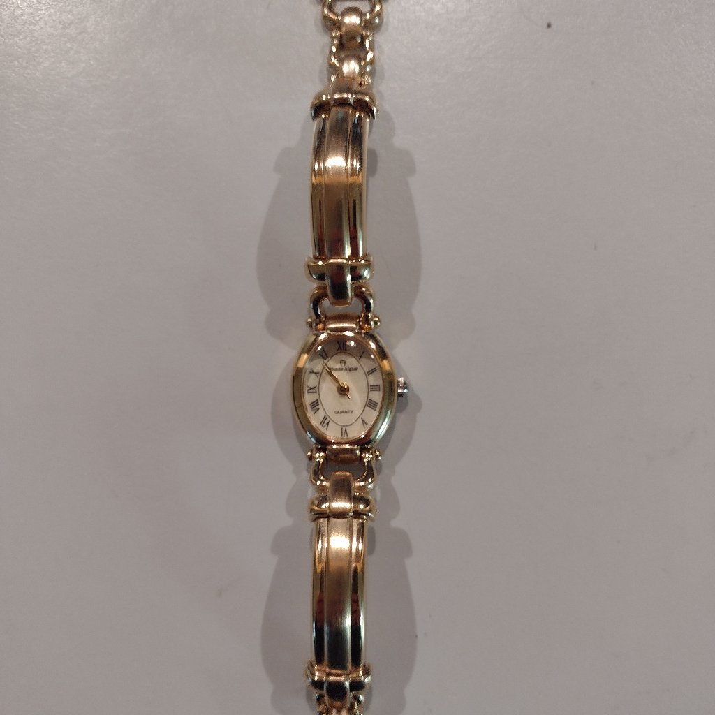 Vintage Etienne Aigner Watch 50$
